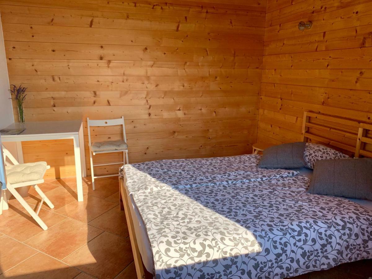 B&B Woodhouse Brezje Екстериор снимка