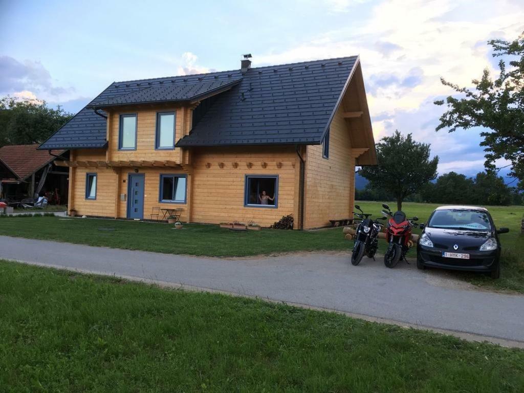 B&B Woodhouse Brezje Екстериор снимка