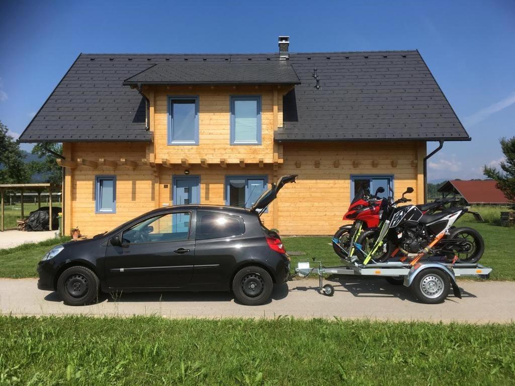 B&B Woodhouse Brezje Екстериор снимка